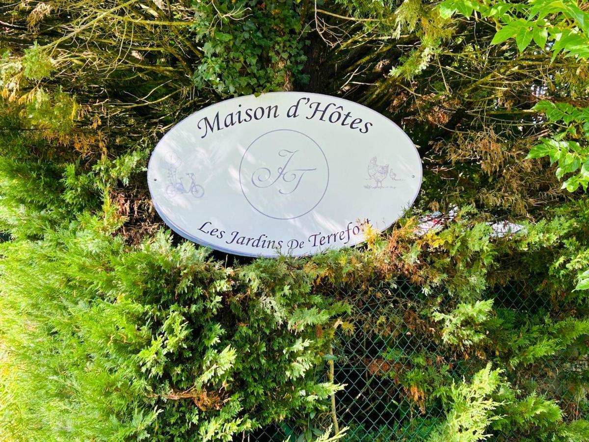 Gite Les Jardins De Terrefort Saumur Exterior foto